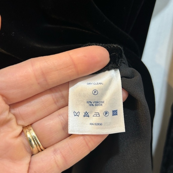 Lands' End Silk Blend Velvet Tunic Top Womens Sz L Black Beaded V Neck Pullover - Picture 9 of 10